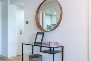 Apartment | 2 bedrooms - Warm 2-bedrooms With Modern Kitchen Interior in The Greens (Dubai)