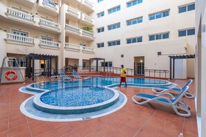 1 bedroom - Relaxing Awesome 1-bedroom Apartment in JVC (Dubai)