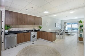 Apartment | 1 bedroom - Spacious 1-bedroom at Elite Tower in Dubai Marina Near to to Beach (Dubai)