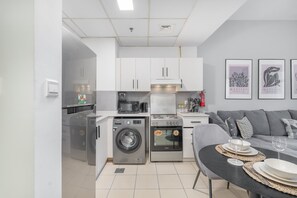 Apartment | 1 bedroom - Pleasing 1-bedroom for 4 in JVC for Relaxing Getaway (Dubai)