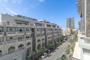 Apartment | 1 bedroom - Pleasing 1-bedroom for 4 in JVC for Relaxing Getaway (Dubai)