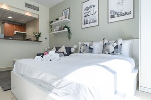 Room - Beautiful 1-bedroom Apartment Near to Beach at Marina Diamond in Dubai (Dubai)