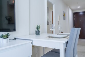 Room - Beautiful 1-bedroom Apartment Near to Beach at Marina Diamond in Dubai (Dubai)