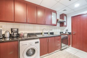 2 bedrooms - Chic 2BR Retreat With Stunning Views in JBR (Dubai)