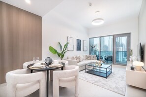 Apartment | 1 bedroom - Trendy 1-bedroom Apartment for 4 in Business Bay (Dubai)