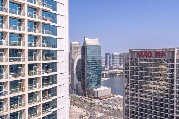 Apartment | 1 bedroom - Breathtaking 1BR Retreat in Downtown - Sleeps 4 (Dubai)