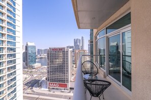 House | 1 bedroom - Breathtaking 1BR Retreat in Downtown - Sleeps 4 (Dubai)
