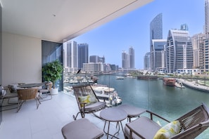 3 bedrooms - Elegant 3-bedrooms in Dubai Marina With Stunning Views (Dubai)
