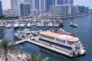 Apartment | 3 bedrooms - Elegant 3-bedrooms in Dubai Marina With Stunning Views (Dubai)