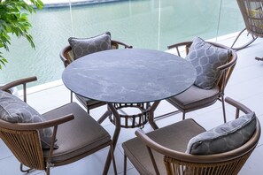 Apartment | 3 bedrooms - Elegant 3-bedrooms in Dubai Marina With Stunning Views (Dubai)