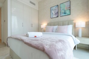 Apartment | 2 bedrooms - Beautiful 2-br Flat in Downtown Luxury City Living at Its Best (Dubai)