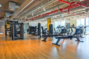 2 bedrooms - Beautiful 2-br Flat in Downtown Luxury City Living at Its Best (Dubai)