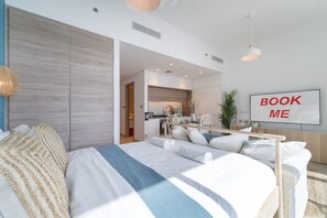 Studio - Charming Minimalist Studio Perfect for 4 in Dubai Marina (Dubai)