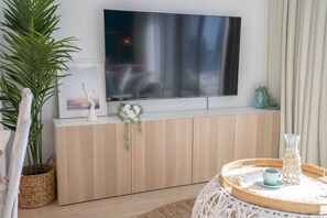 Studio - Charming Minimalist Studio Perfect for 4 in Dubai Marina (Dubai)