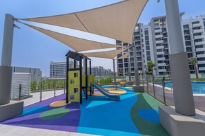 Room - Vibrant Studio at Azizi Riviera in Maydan One Near Burj Khalifa (Dubai)