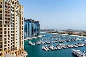 Apartment | 3 bedrooms - Stylish Relaxing 3-bedroom Apartment Perfect for Family in Palm Jumeirah (Dubai)
