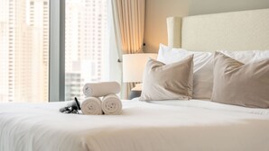 Unclassified image, 2 of 91, button - Stylish 3-bedrooms With an Elegant Dining Area in the Heart of Dubai Marina (Dubai)