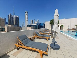 Room - Dazzling Studio in Business Bay With Stunning Views (Dubai)