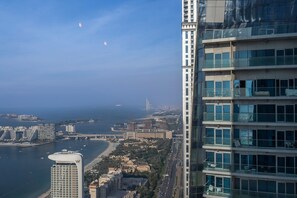 Apartment | 4 bedrooms - Luxury 4BR Home in Marina With Stunning Palm Views (Dubai)