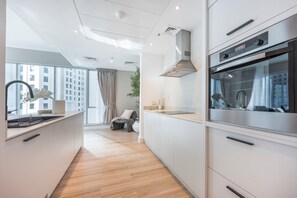 Apartment | 1 bedroom - Stylish 1-bedroom Apartment Perfect for 4 in JBR Dubai Marina (Dubai)