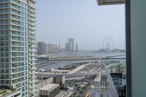 Apartment | 2 bedrooms - A Premium 2 Bedroom in Beach Vista With JBR View (Dubai)