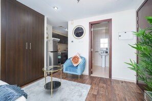 Studio - Amazing Studio for 2 in Sports City (Dubai)