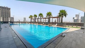 Studio - Sophisticated and Serene Studio Apartment With Stunning Skyline Views in JVC (Dubai)