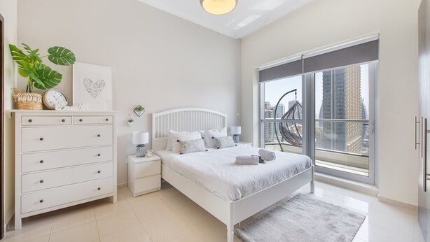 Apartment | 1 bedroom - Warm and Airy 1-bedroom Apartment With Exceptional Views in Dubai Marina (Dubai)