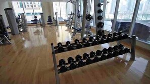 1 bedroom - Warm and Airy 1-bedroom Apartment With Exceptional Views in Dubai Marina (Dubai)