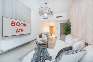 Apartment | 1 bedroom - Elegant 1BR in Business Bay Sleeps 4 Near Downtown (Dubai)