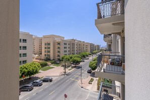 Apartment | 1 bedroom - Spectacular 1-bedroom Perfect for 4 in The Greens (Dubai)