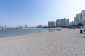 3 bedrooms - Lavish 3BR Family Getaway in Palm Jumeirah (Dubai)