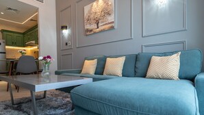 House | 1 bedroom - Artistic 1-bedroom Apartment Perfect for Couple at Mayfair Tower Business Bay (Dubai)