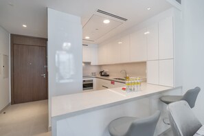 House | 3 bedrooms, Internet - Waterfront Living With a Spacious Layout Sleeps 5 (Dubai)