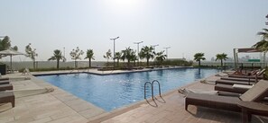Apartment - Stylish Studio Apartment in Damac Hills With Skyline Views (Dubai)