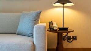 House | 2 bedrooms, high-speed internet - Captivating 2BR With Burj Khalifa Views in Downtown (Dubai)