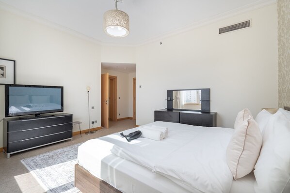 Apartment | 3 bedrooms - Superb 3BR Apartment Near Beach in Palm Jumeirah (Dubai)