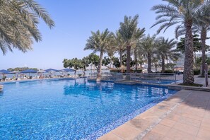 Apartment | 3 bedrooms - Superb 3BR Apartment Near Beach in Palm Jumeirah (Dubai)