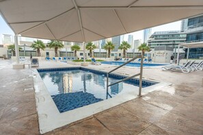House - Stylish 1BR Urban Living in Dubai Marina (Dubai)