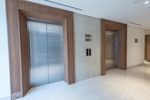 Studio - Serene Studio Apartment at Azizi Riviera Near to Burj Khalifa (Dubai)