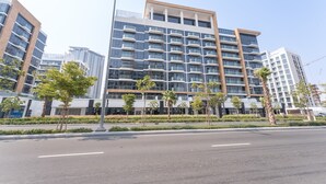 Studio - Serene Studio Apartment at Azizi Riviera Near to Burj Khalifa (Dubai)