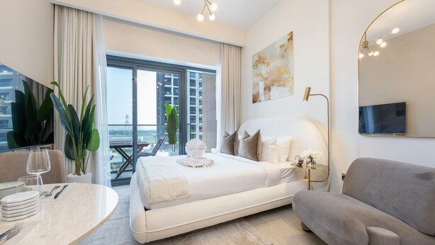 Studio - Serene Studio Apartment at Azizi Riviera Near to Burj Khalifa (Dubai)