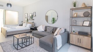 Unclassified image, 3 of 24, button - Tranquil Studio With Unmatched Ocean Views in Palm (Dubai)