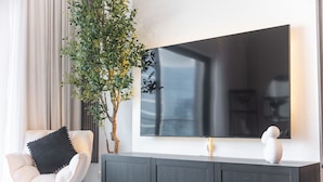 House | 1 bedroom - Awesome 1-bedroom in Al Barshaa South Near to Dubai Adventures (Dubai)