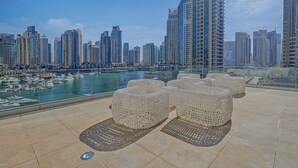 Apartment | 2 bedrooms - Modern Aesthetic 2-bedroom in Dubai Marina (Dubai)