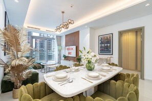 House | 2 bedrooms - Modern 2BR Apartment Perfect for 4 in Business Bay (Dubai)