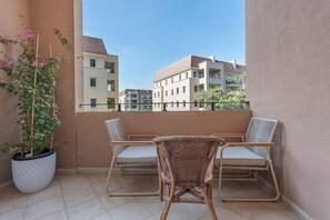 Apartment | 1 bedroom - Cozy 1-bedroom Apartment for 5 in Motor City (Dubai)