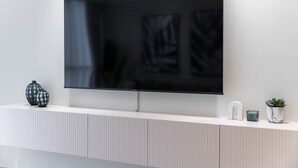 Unclassified image, 3 of 42, button - Exceptional 1bedroom Apartment in the Heart of Downtown (Dubai)
