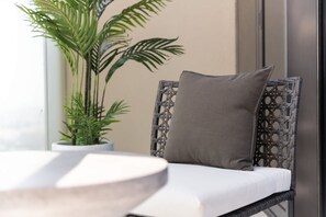 Apartment | 2 bedrooms - Modern Luxe 2BR in Business Bay (Dubai)