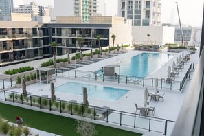 Apartment | 1 bedroom, Internet - Awesome 1-bedroom Apartment Perfect for 4 in JVC Near to Dubai Miracle Garden (Dubai)